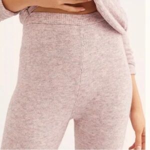 Free people, waffle knit leggings, pink size small EUC